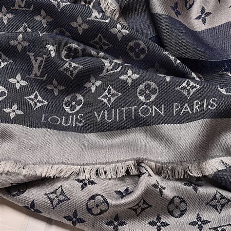 louis vuitton paris sjaal|Louis Vuitton denim shawl.